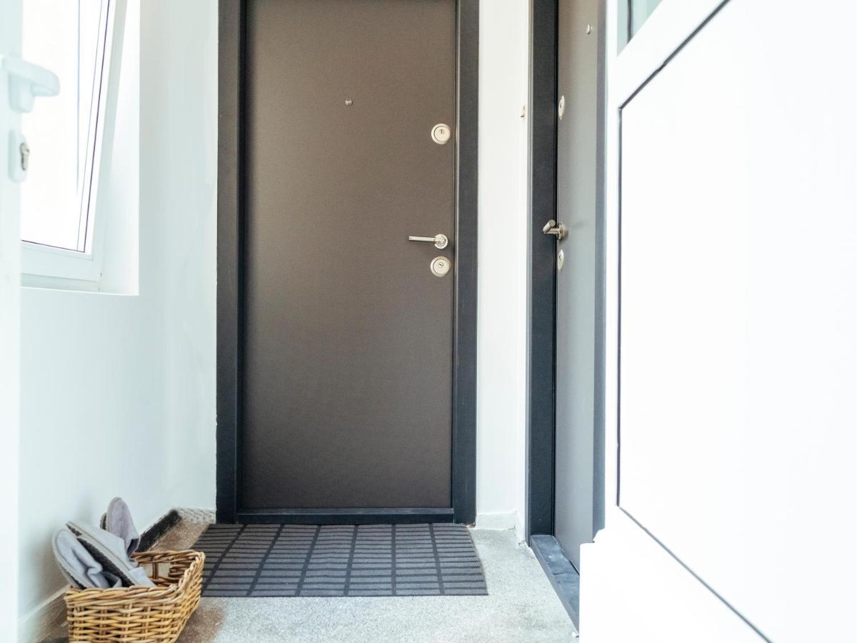 Beautiful Apartment - Top Location - Amazing Balcony Bucharest Exterior photo